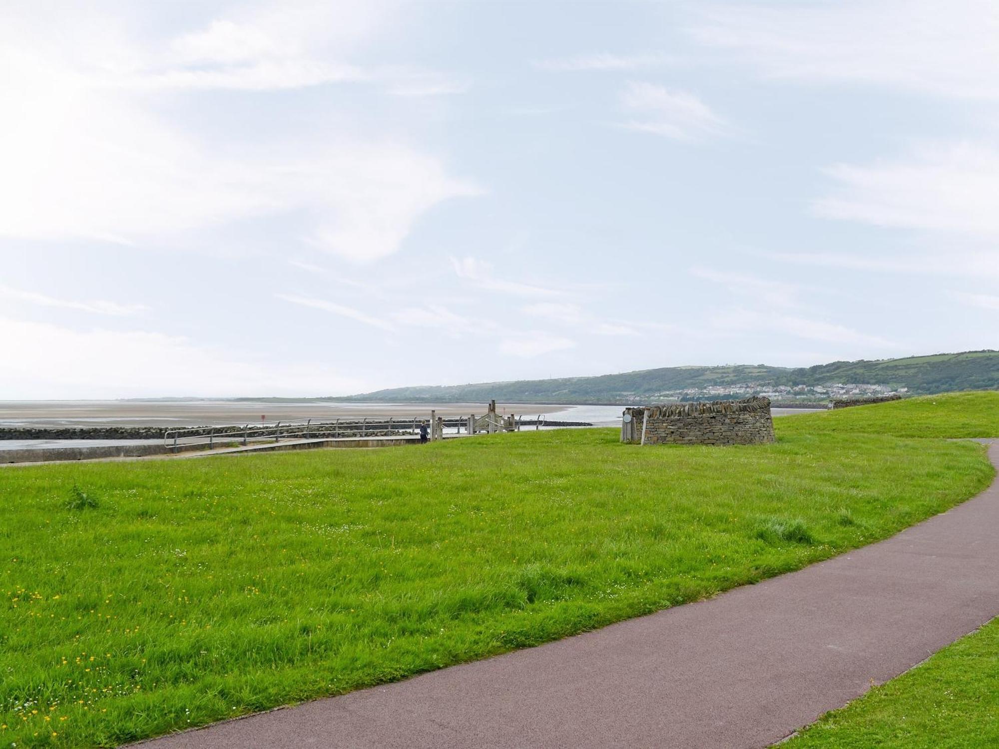 Villa Waters Edge à Llanelli Extérieur photo